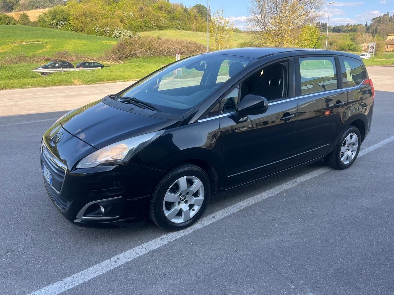 Peugeot 5008 1.6 HDi 115CV Business 7 POSTI