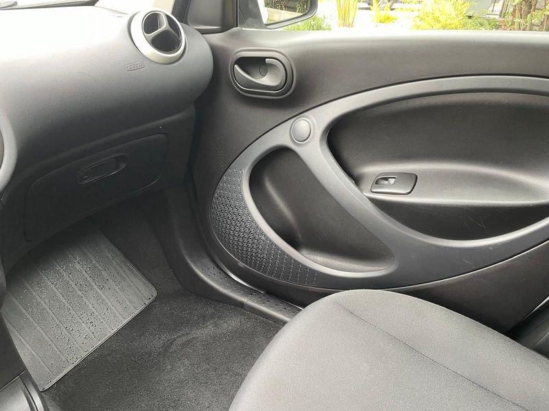 smart forfour 1.0 71 cv Youngster - pari al nuovo - rif 71/23
