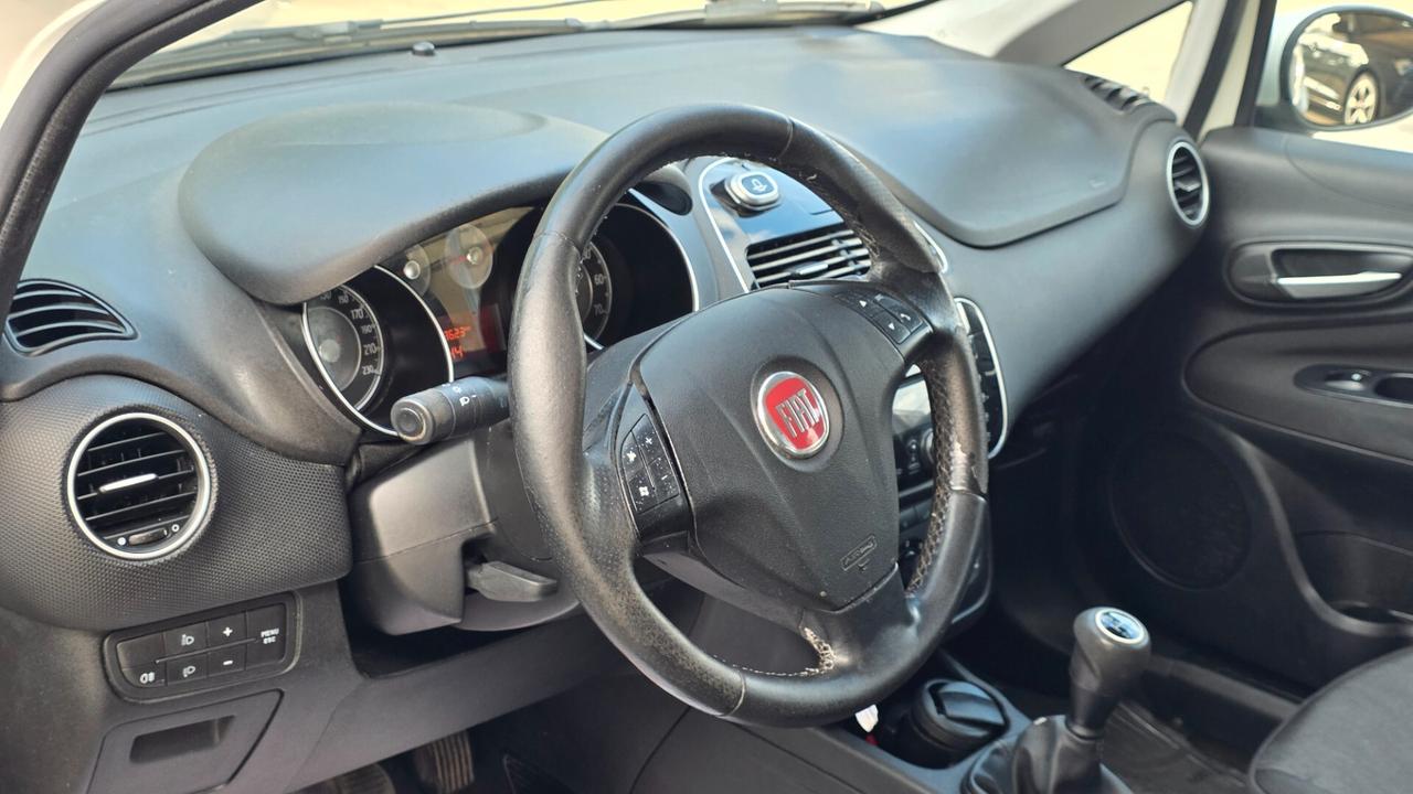 Fiat Punto Evo 1.3 MJT II 75 CV 5 porte Virgin Radio