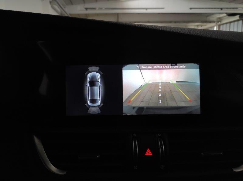 ALFA ROMEO Giulia (2016) - Giulia 2.0 Turbo 280 CV AT8 AWD Q4 Ti