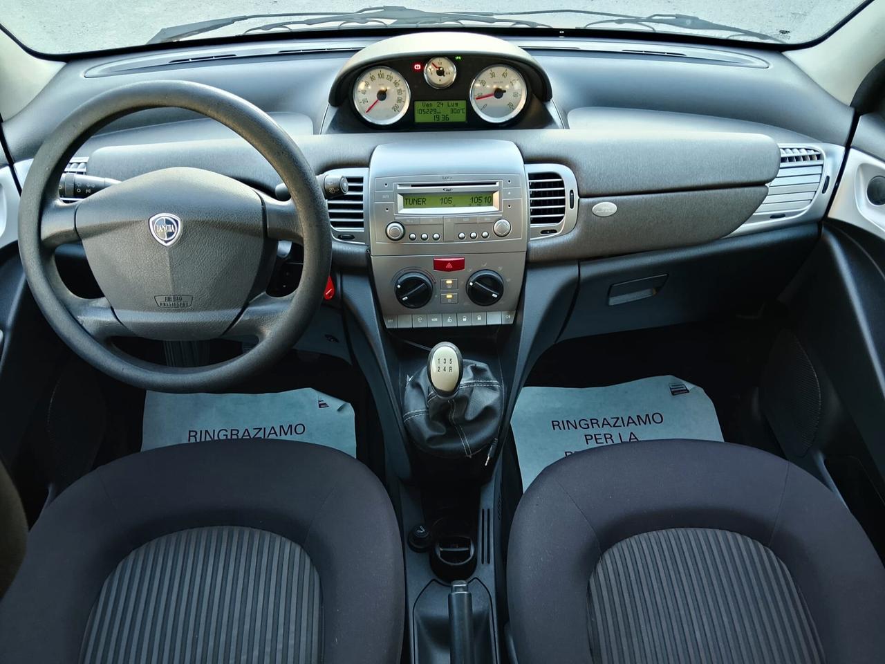 Lancia Ypsilon 1.2 Oro PARI AL NUOVO LEGGI