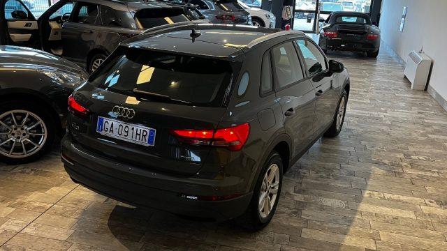 AUDI Q3 35 TDI quattro Business