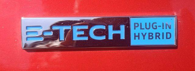 RENAULT Captur Plug-in Hybrid E-Tech Initiale Paris