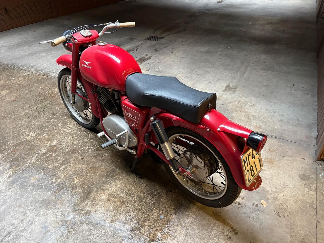 Moto Guzzi Lodola 235 gran turismo