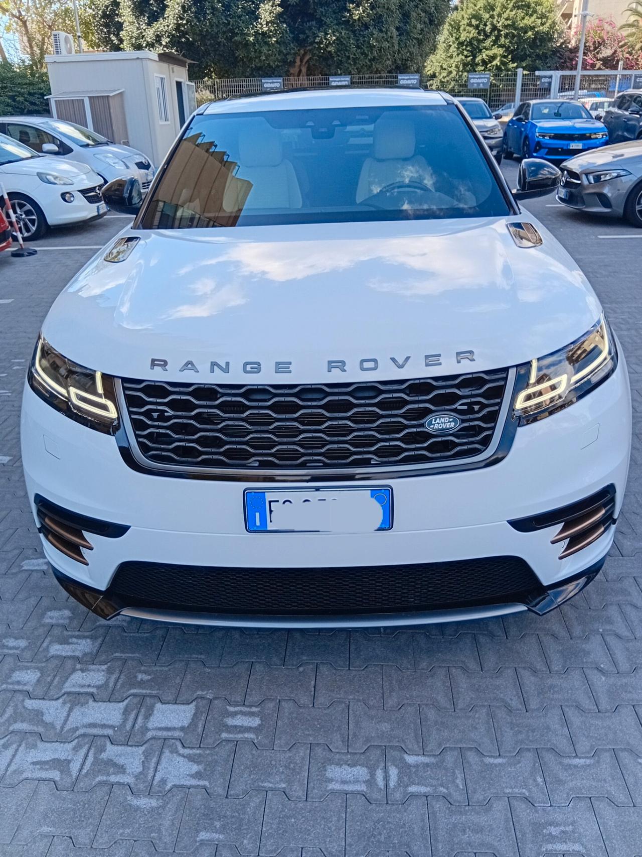 Land Rover Range Velar 2.0D I4 240 CV R-Dynamic HSE