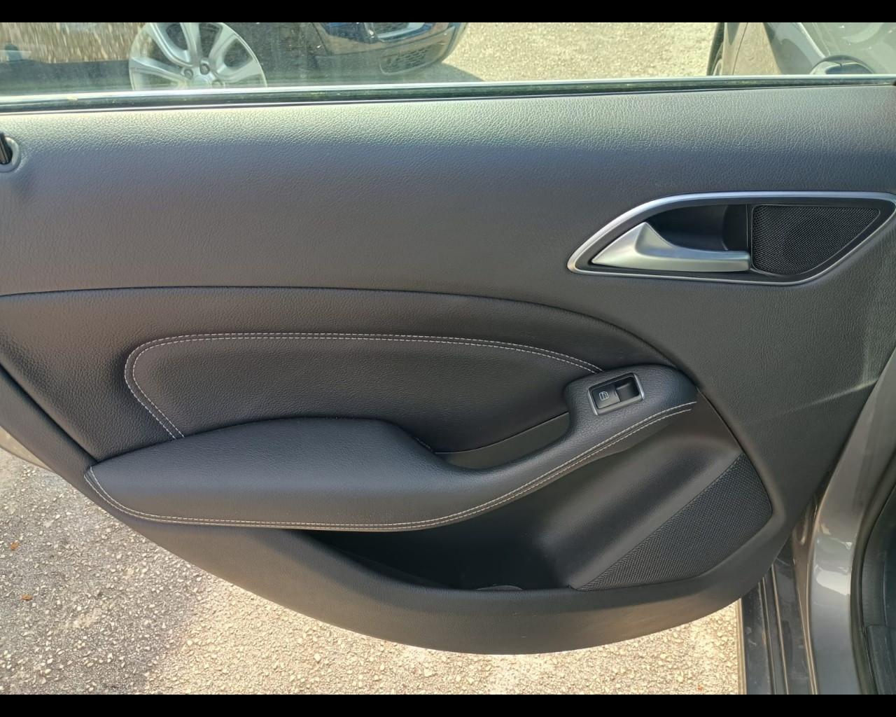 Mercedes-Benz Classe B (T246/242) - B 200 d Automatic Sport