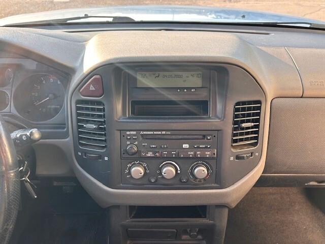 Mitsubishi Pajero 2.5 TDI 3p.