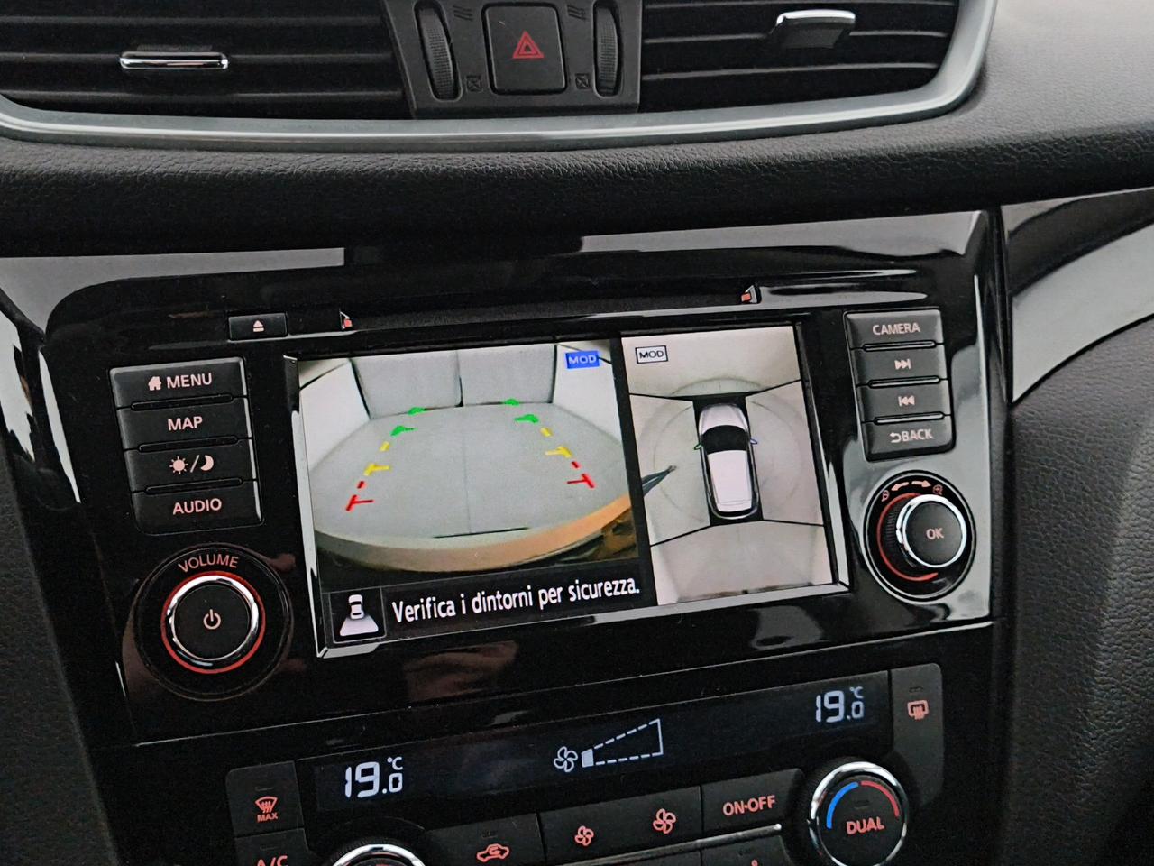 Nissan Qashqai 1.5 dci N-Connecta 115cv