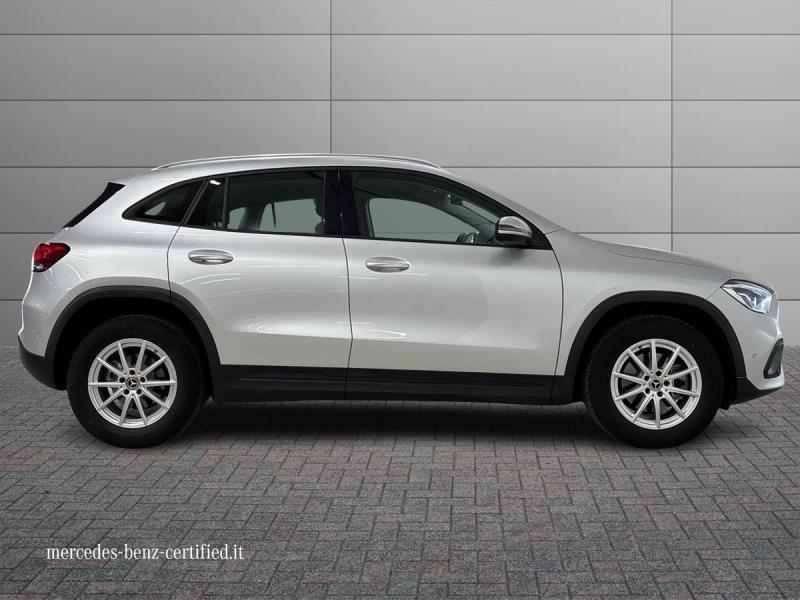 Mercedes GLA 200 200 D Business Extra 8G-DCT
