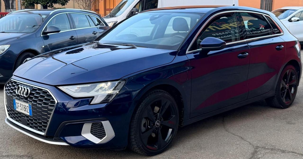 Audi A3 SPB 35 TFSI S tronic line edition