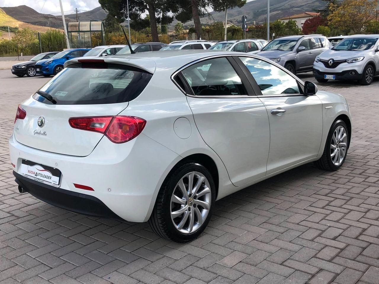 Alfa Romeo Giulietta 1.6 JTDm-2 105 CV Distinctive 2013