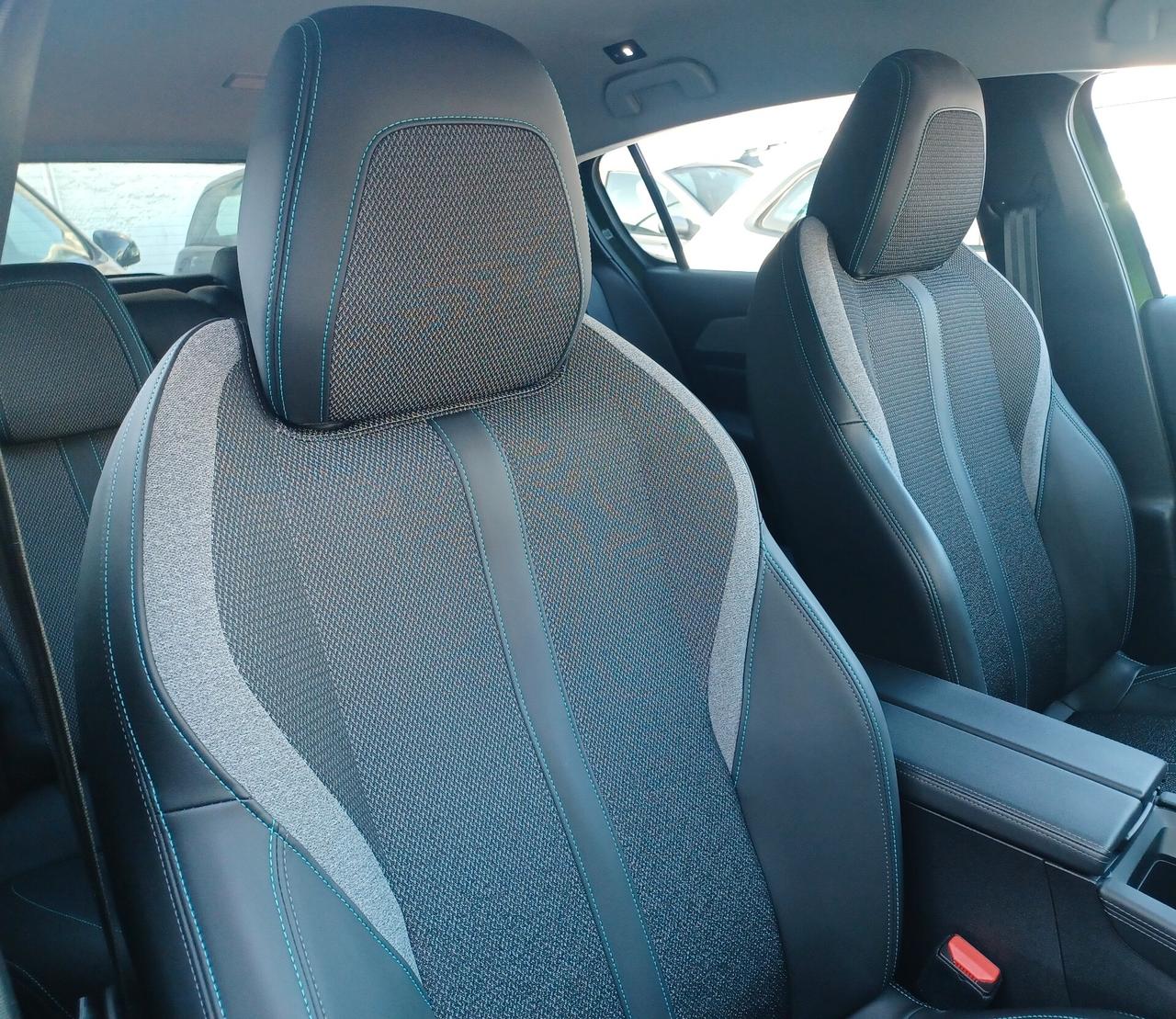 Peugeot 308 BlueHDi 130 Allure Pack solo 60000 km