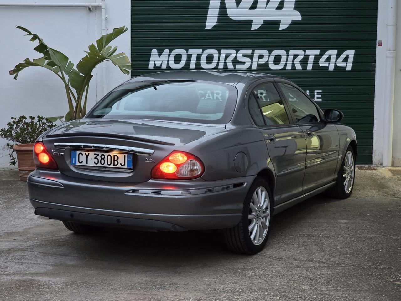 Jaguar X-Type 2.2D cat Executive