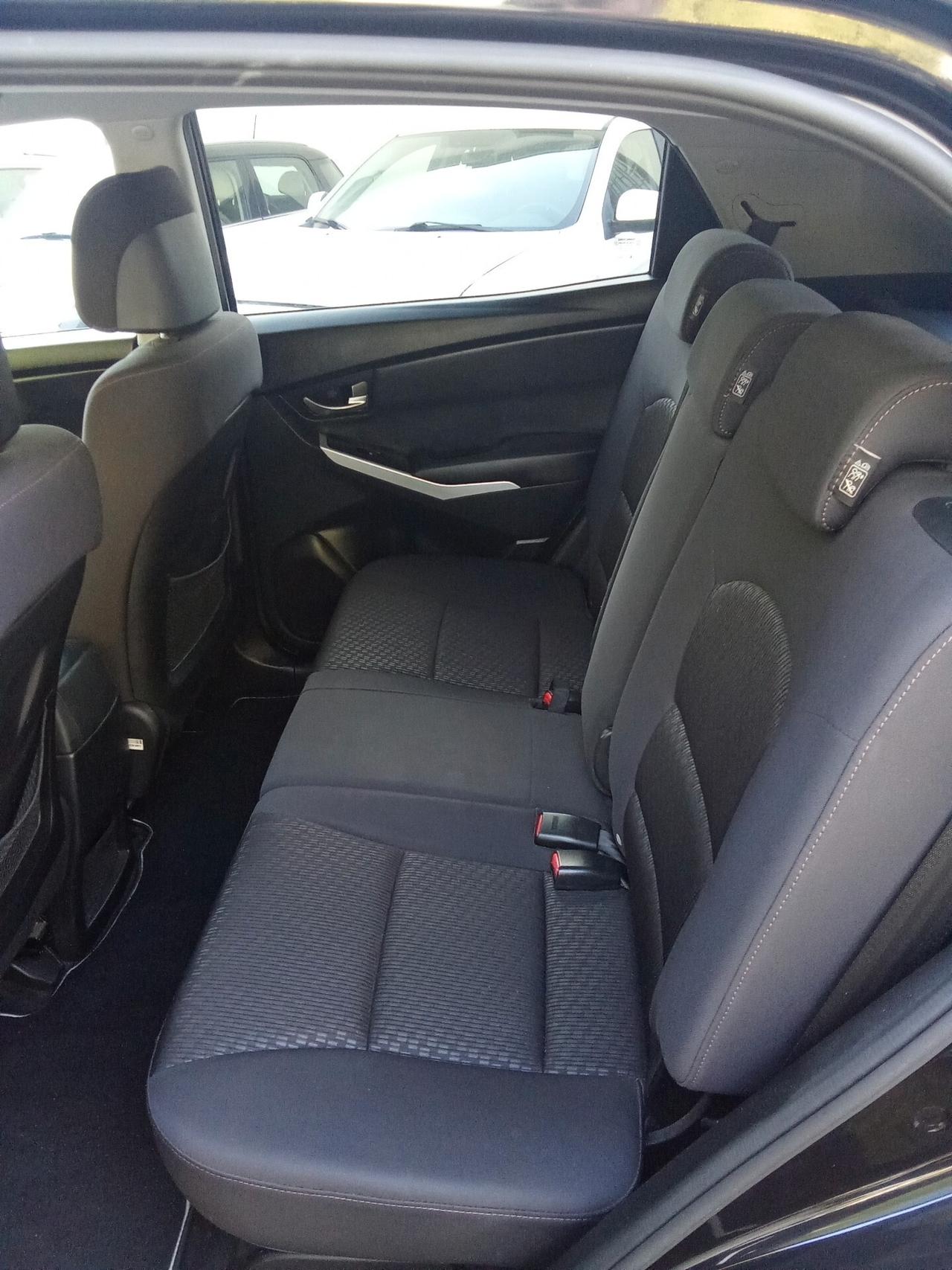 Ssangyong Korando 2.0 2WD GPL 016
