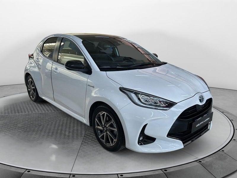 Toyota Yaris Hybrid Lounge MY22