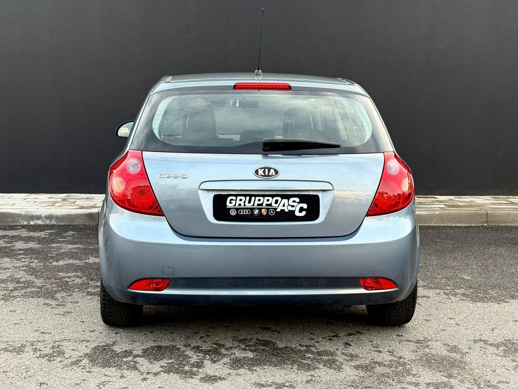Kia Ceed 5 Porte Ceed 5p 1.4 BENZ GPL 109 CV