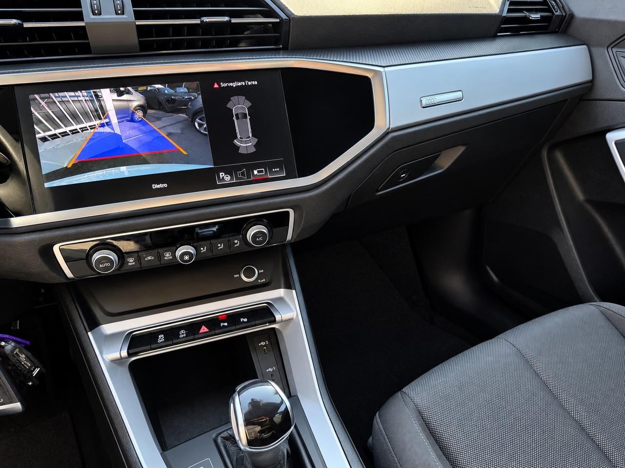 Audi Q3 35 TDI S tronic Business Advanced