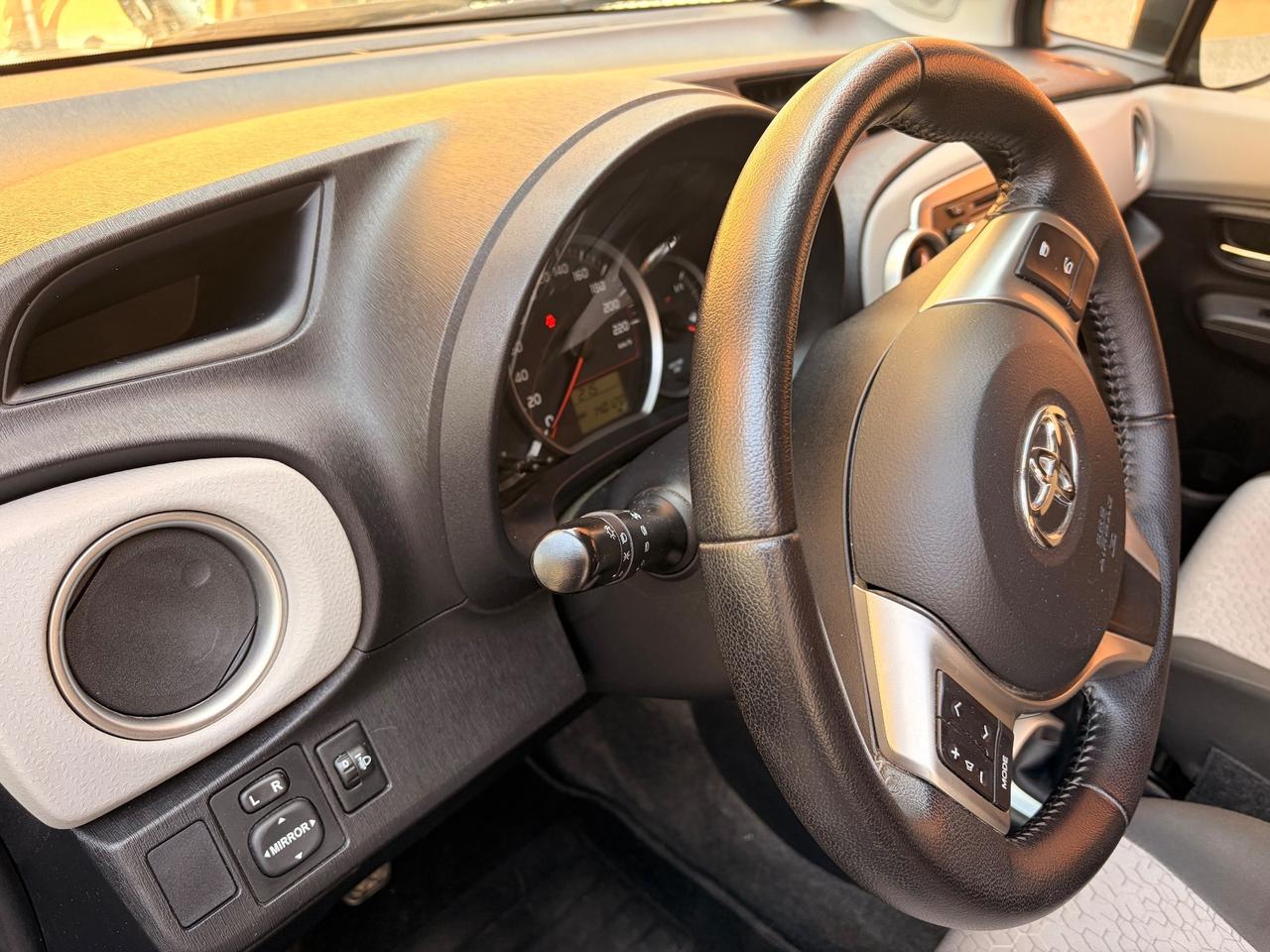 Toyota Yaris 1.0 3 porte