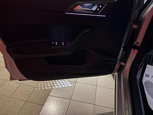 VOLKSWAGEN Taigo 1.0 TSI 110 CV DSG R-Line TETTO APR/PAN