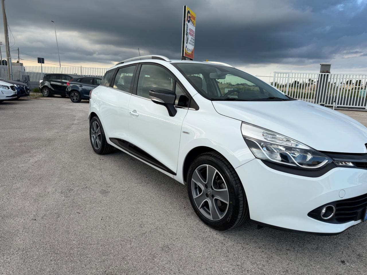 RENAULT CLIO SPORTER 0.9 TCE 90CV FULL LED MY15