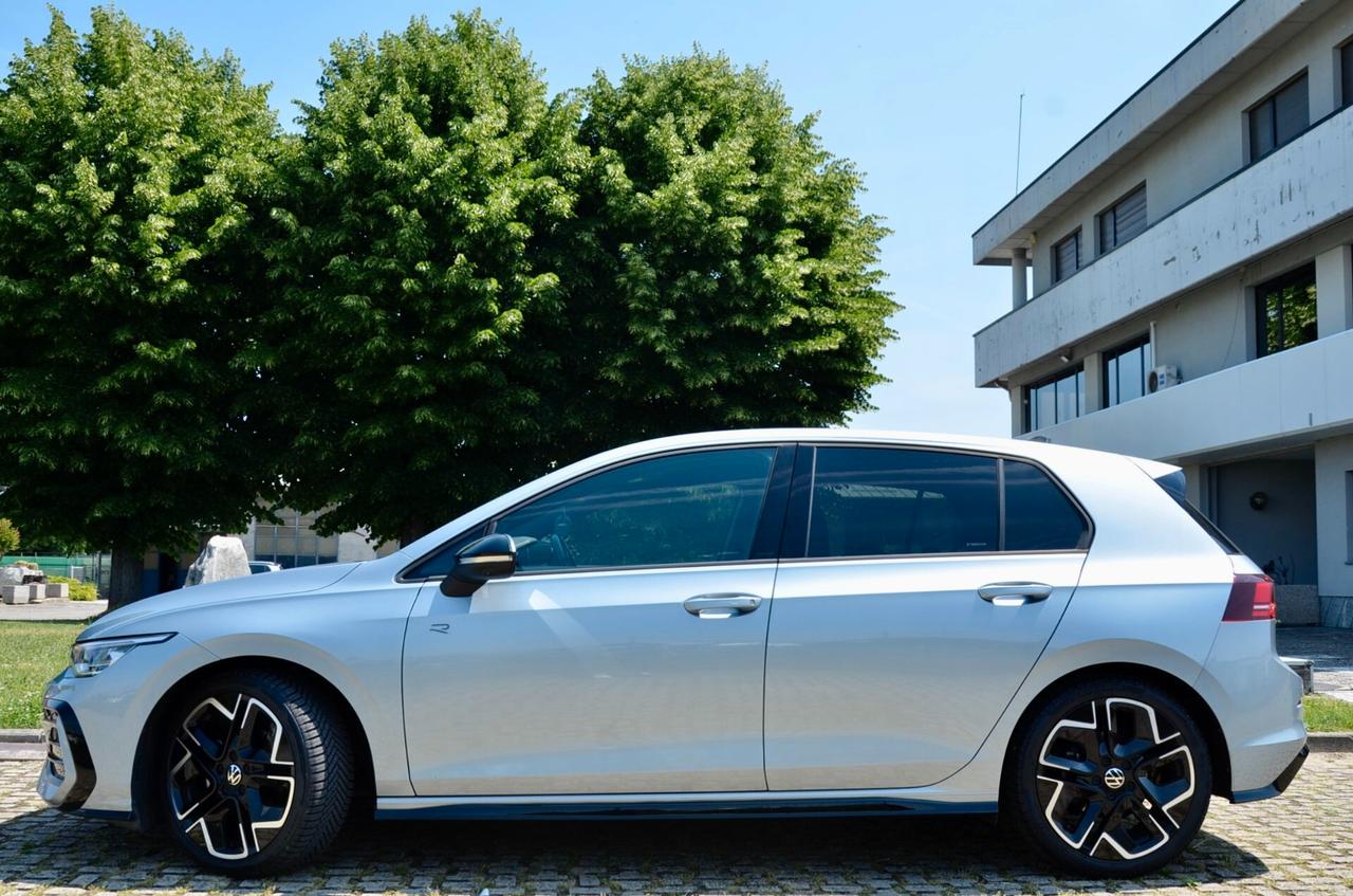 VOLKSWAGEN GOLF 2.0 TDI R-LINE PLUS 150cv DSG, UNICOPROPRIETARIO, GARANZIA VW 11/2026, UFF ITALIANA, EURO 6E, RETRO 360°, FULL LED, PERMUTE