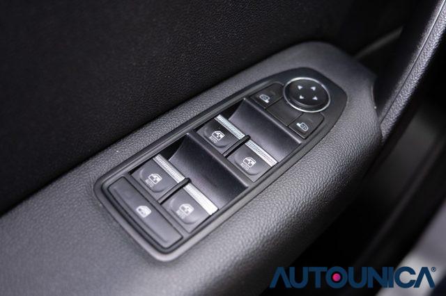 RENAULT Captur FULL HYBRID E-TECH 145 CV INTENS NEOPATENTATI