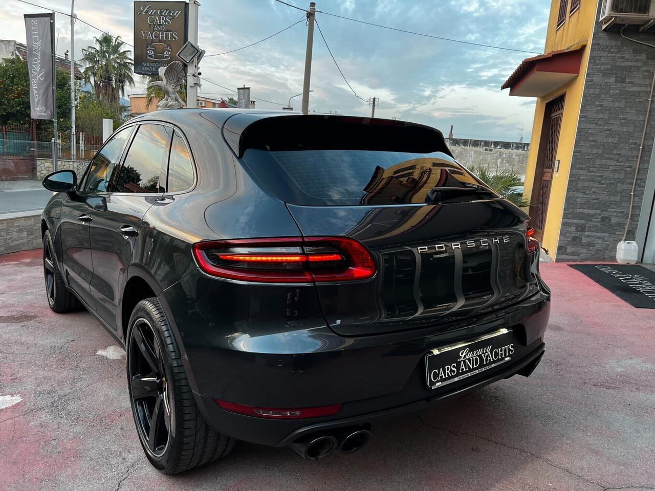 Porsche Macan S 3.0 Diesel-RESTAYLING-FULLED MY 16