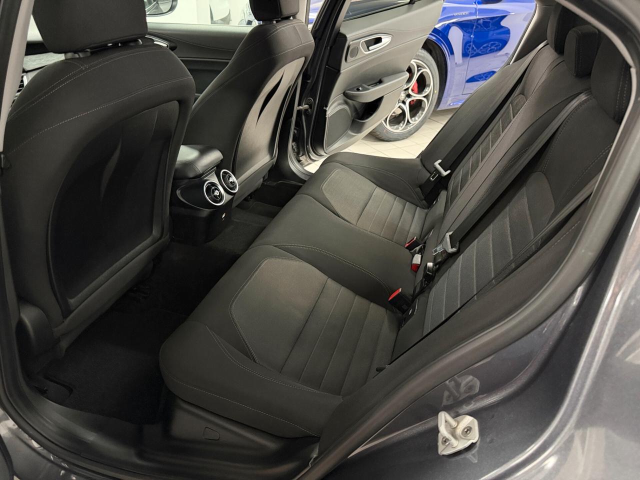 Alfa Romeo Giulia 2.2 TD 150 CV BUSINESS NAVI DISTRIBUZIONE ESEGUITA