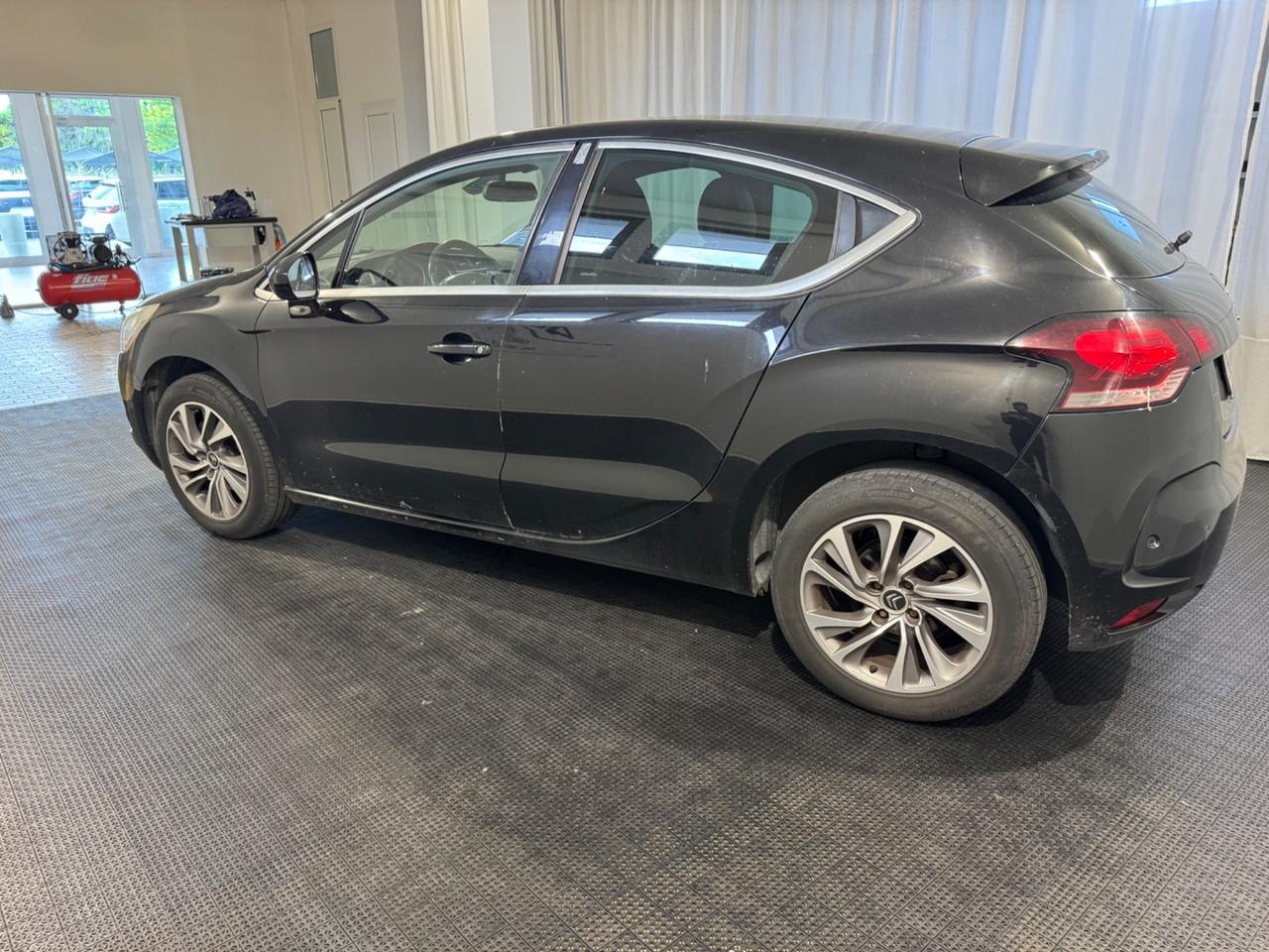 Ds DS4 DS 4 1.6 e-HDi 115 airdream Just Matt