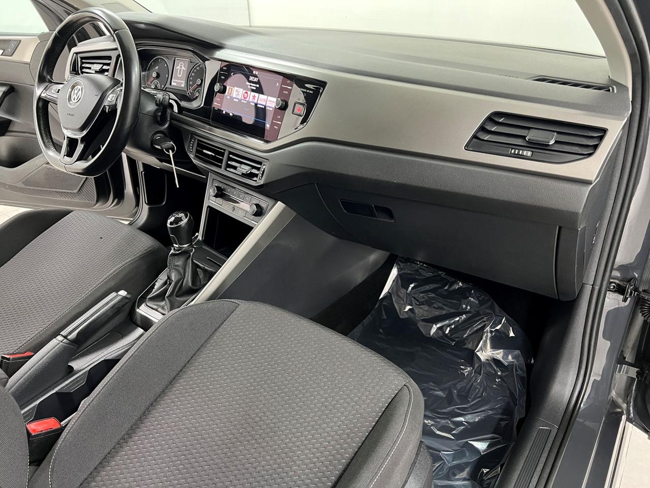 VOLKSWAGEN Polo VI 2017 Polo 5p 1.6 tdi Comfortline 80cv