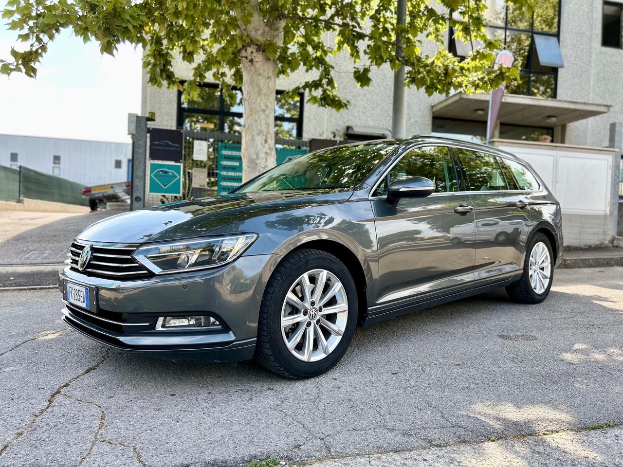 Volkswagen Passat Variant 1.6 TDI SCR DSG Business BMT - APPENA TAGLIANDATA !