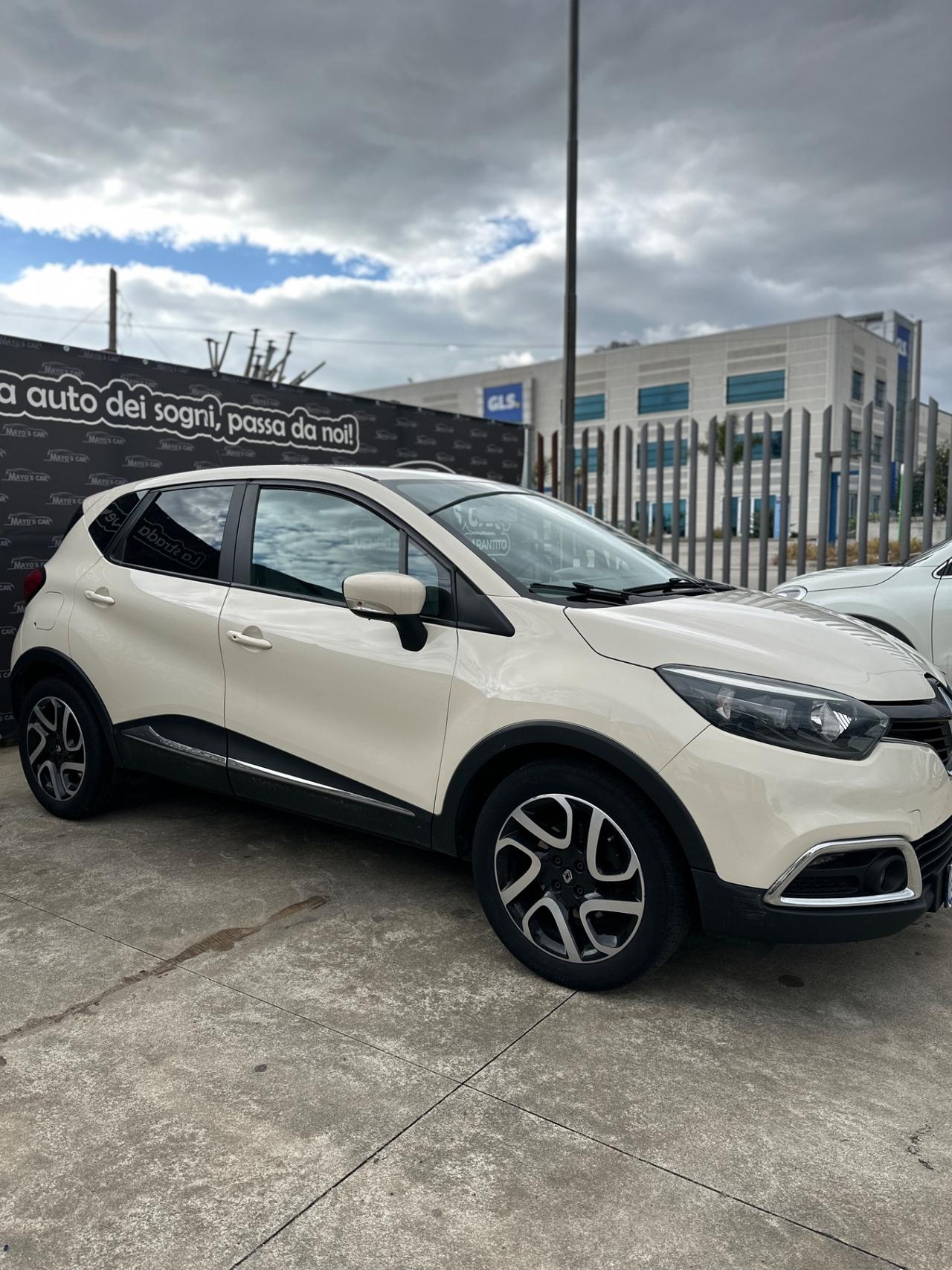 RENAULT CAPTUR (anno 2014)