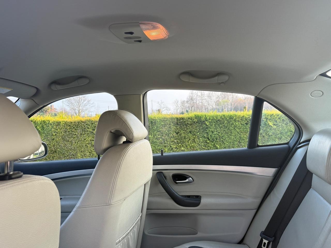 Saab 9-3 Sport Sedan 1.9 TiD Vector