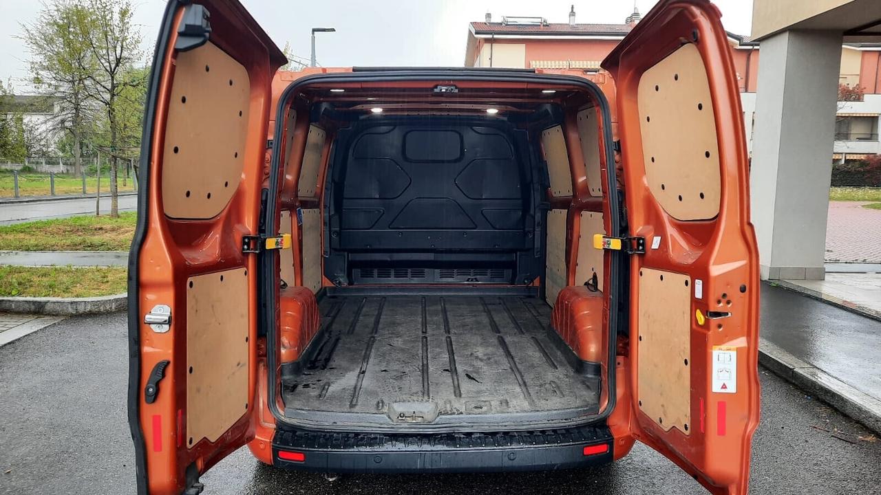 Ford Transit Custom Transit Custom 300 2.0 TDCi 130 aut. PC Furgone Titanium