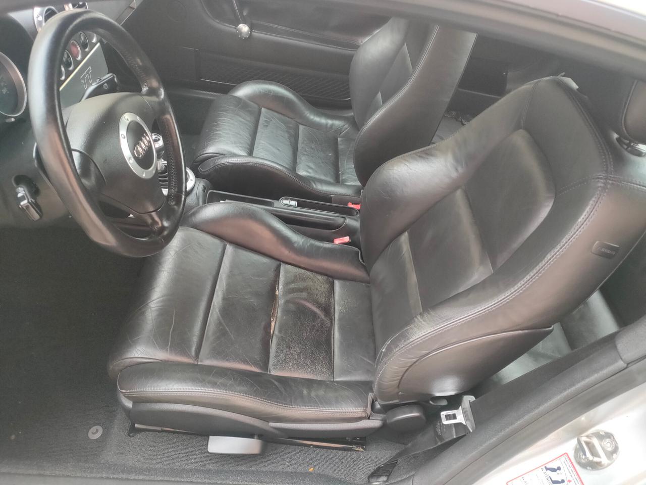 Audi TT Coupé 1.8 T 20V 180 CV