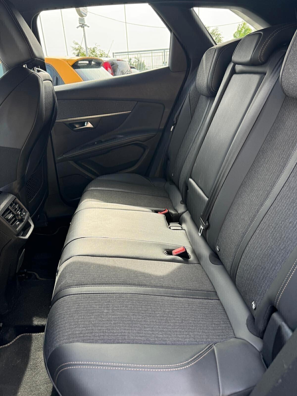 Peugeot 3008 130CV GT Line CAMBIO AUTOMATICO DIESEL