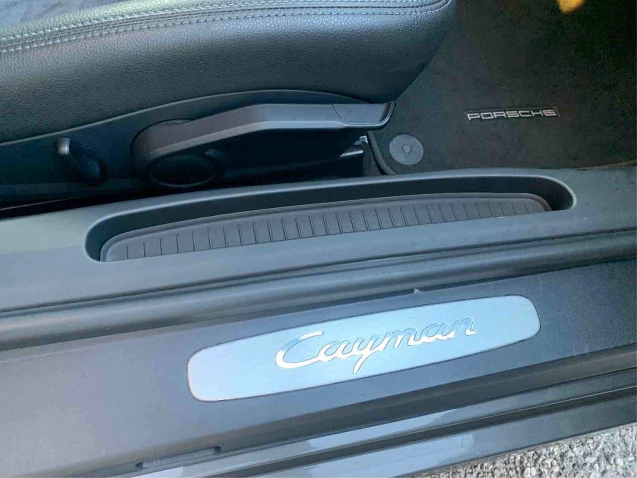 Porsche Cayman