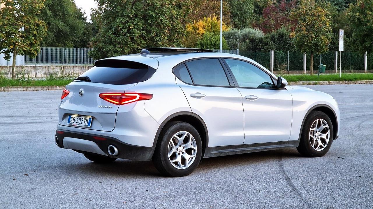 Alfa Romeo Stelvio 2.2 Turbodiesel 190 CV AT8 Q4