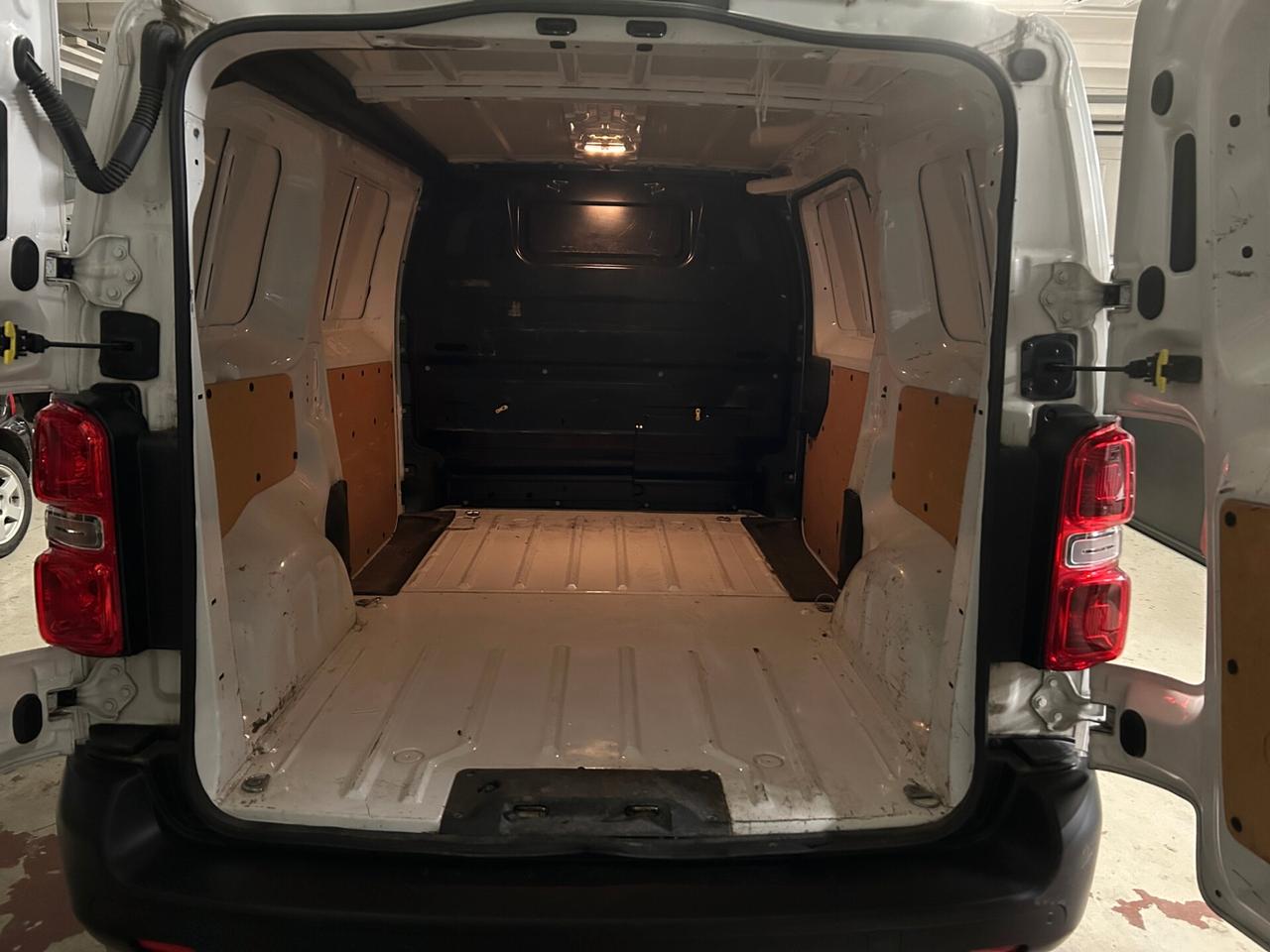 Citroen Jumpy M 1.6 Bluehdi Club S&S 115cv E6