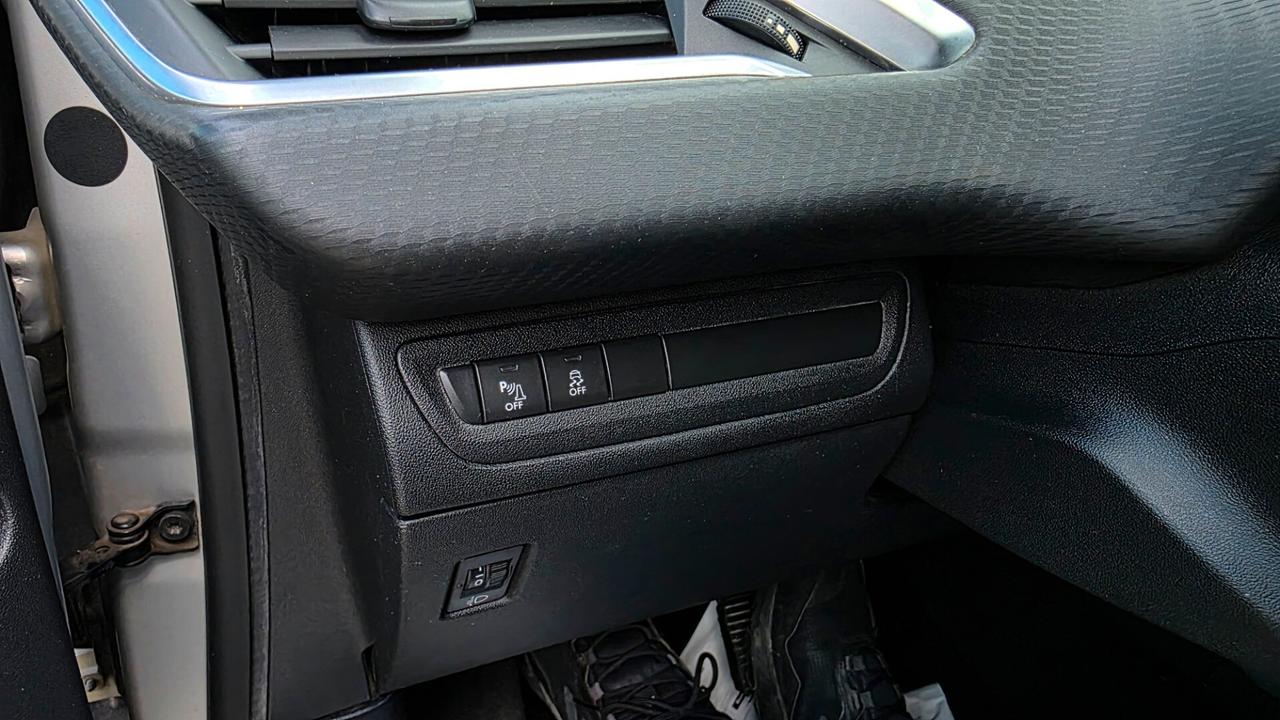 Peugeot 208 BlueHDi 75 5 porte Allure