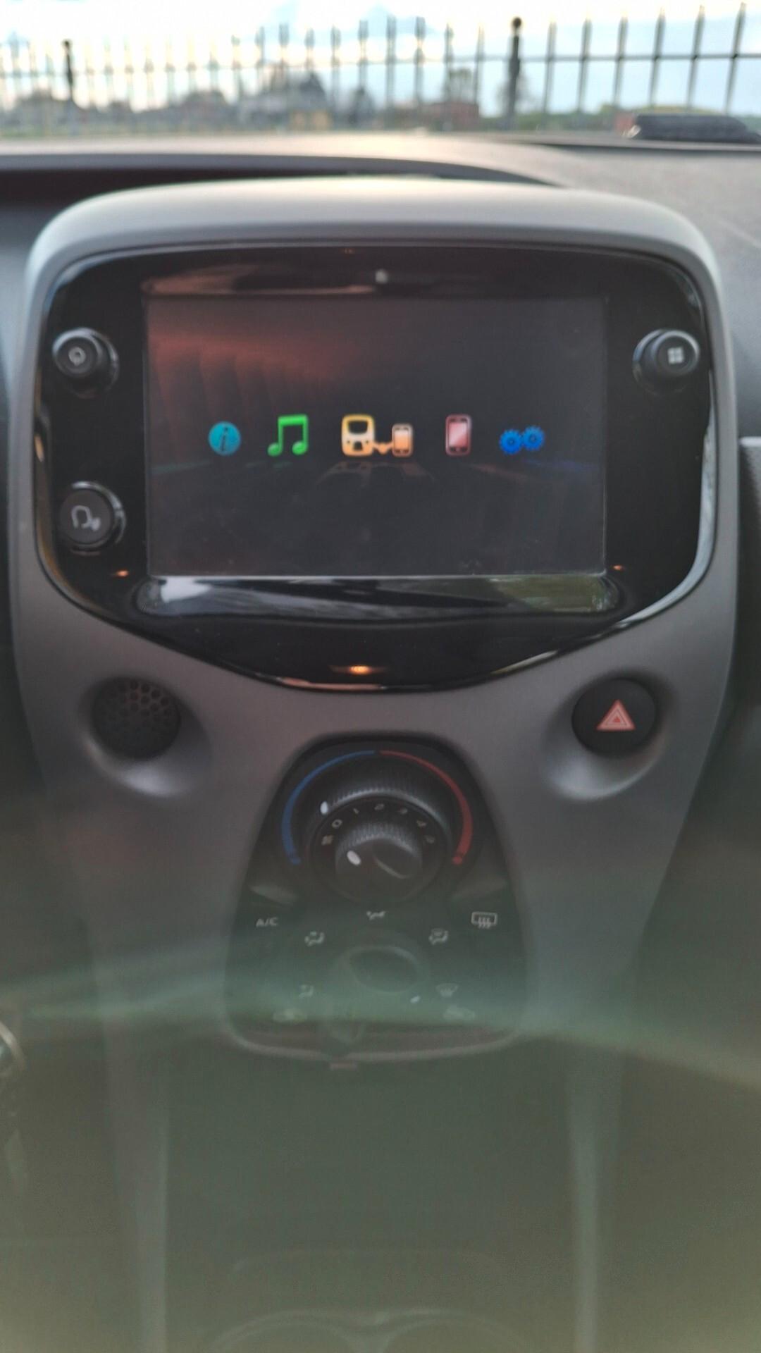 Peugeot 108 VTi 72 S&S 5 porte Allure