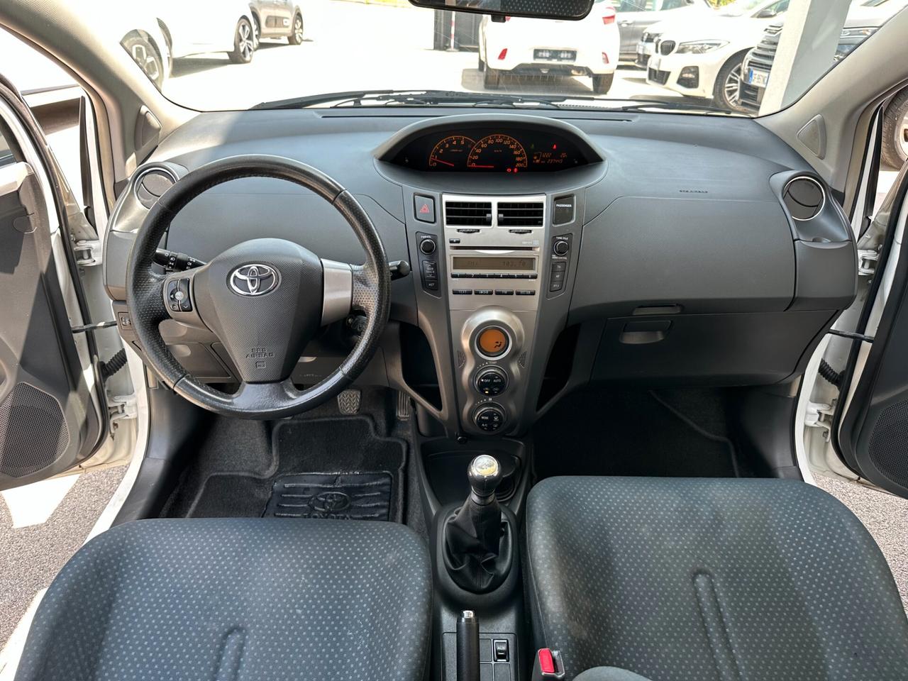 Toyota Yaris 1.4 D-4D DPF 5 porte