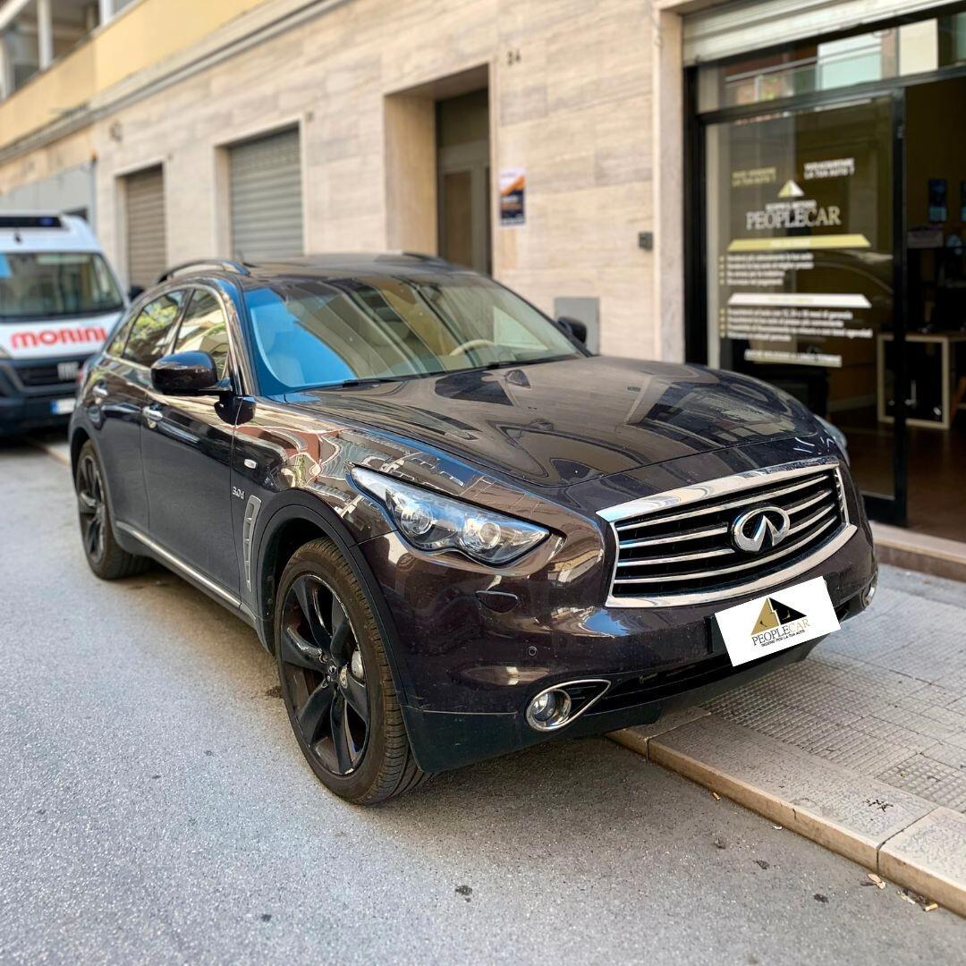 Infiniti QX70 3.0 diesel V6 AT GT Premium