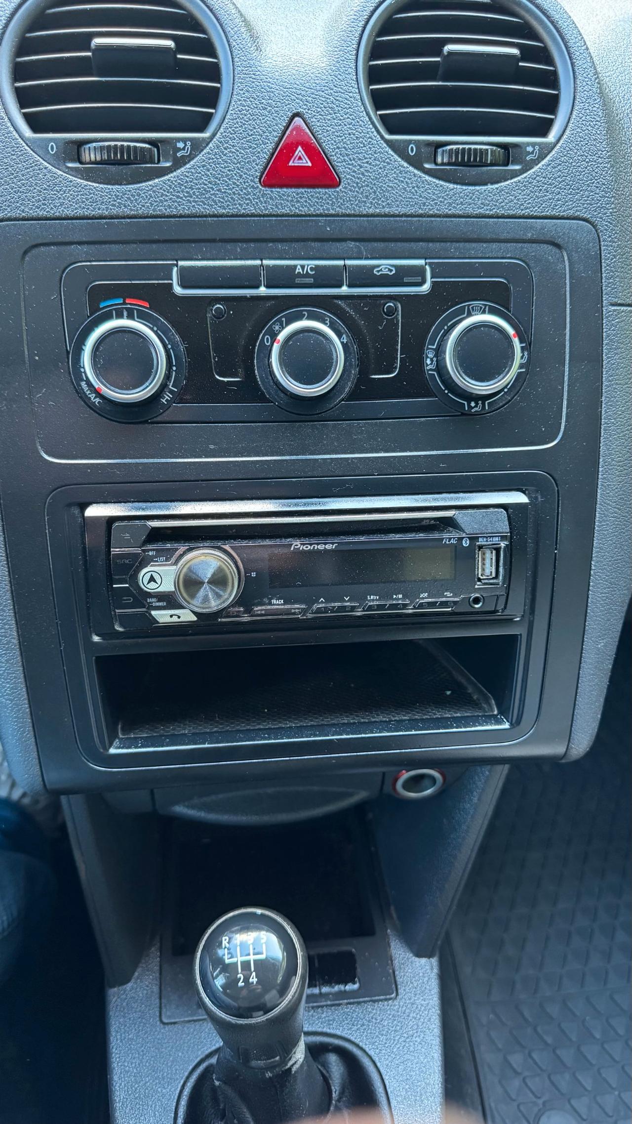 VOLKSWAGEN Caddy maxi 2.0 ecofuel van