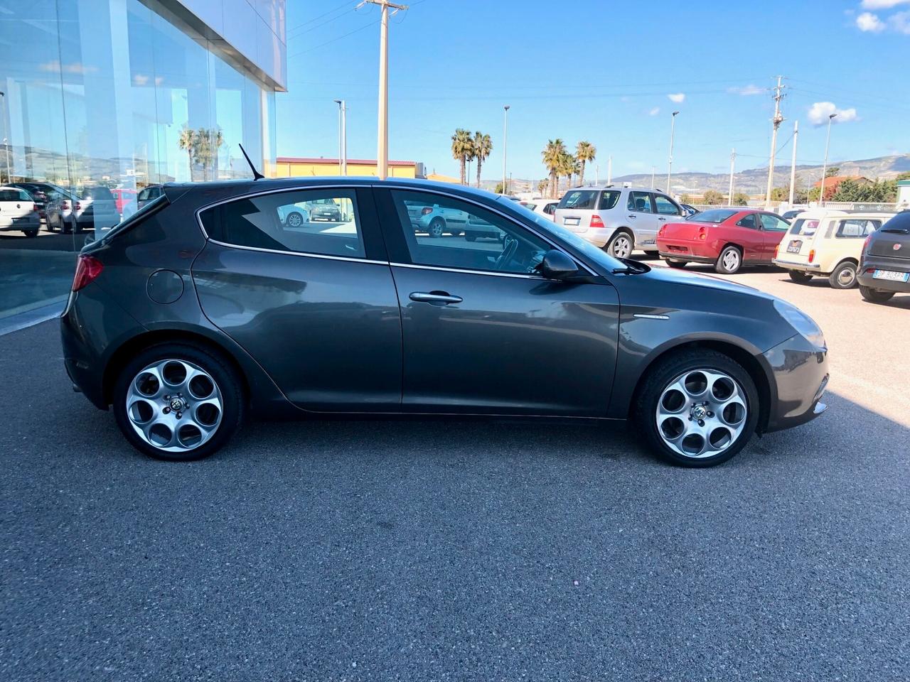 ALFA ROMEO GIULIETTA 2.0 JTDM-2 140 CV DISTINCTIVE