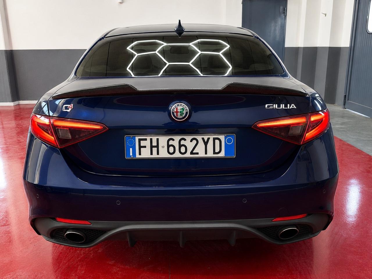 Alfa Romeo Giulia 2.0 Turbo 280 CV AT8 AWD Q4 Veloce