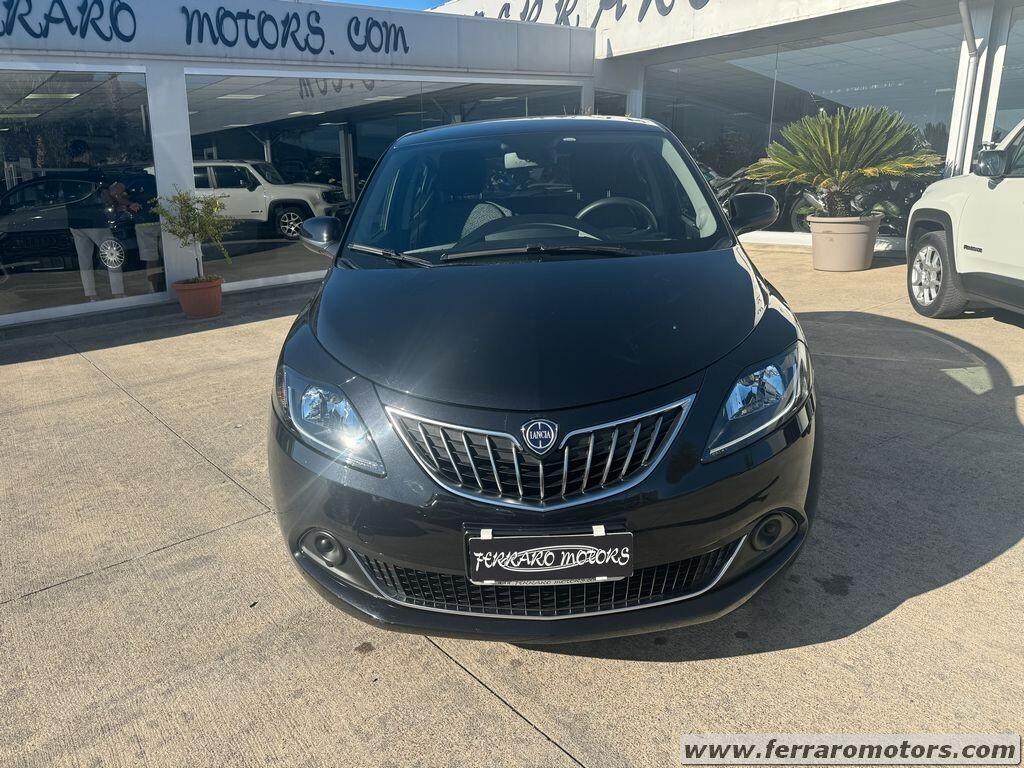 Lancia Ypsilon silver SOLO 51000KM A SOLI 125 EURO AL MESE