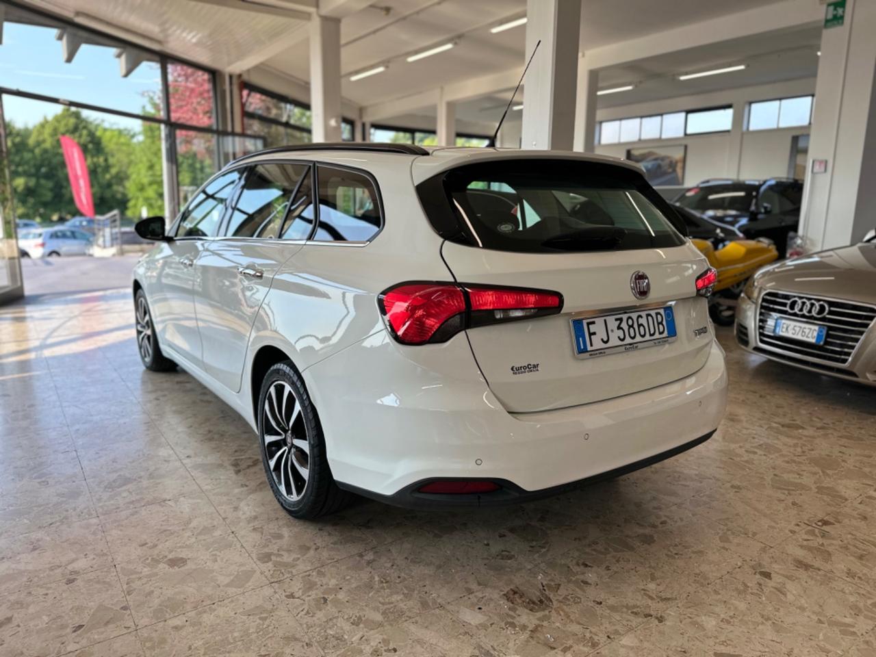 Fiat Tipo 1.4 95cv SW Lounge 11/2017 Neopatentati