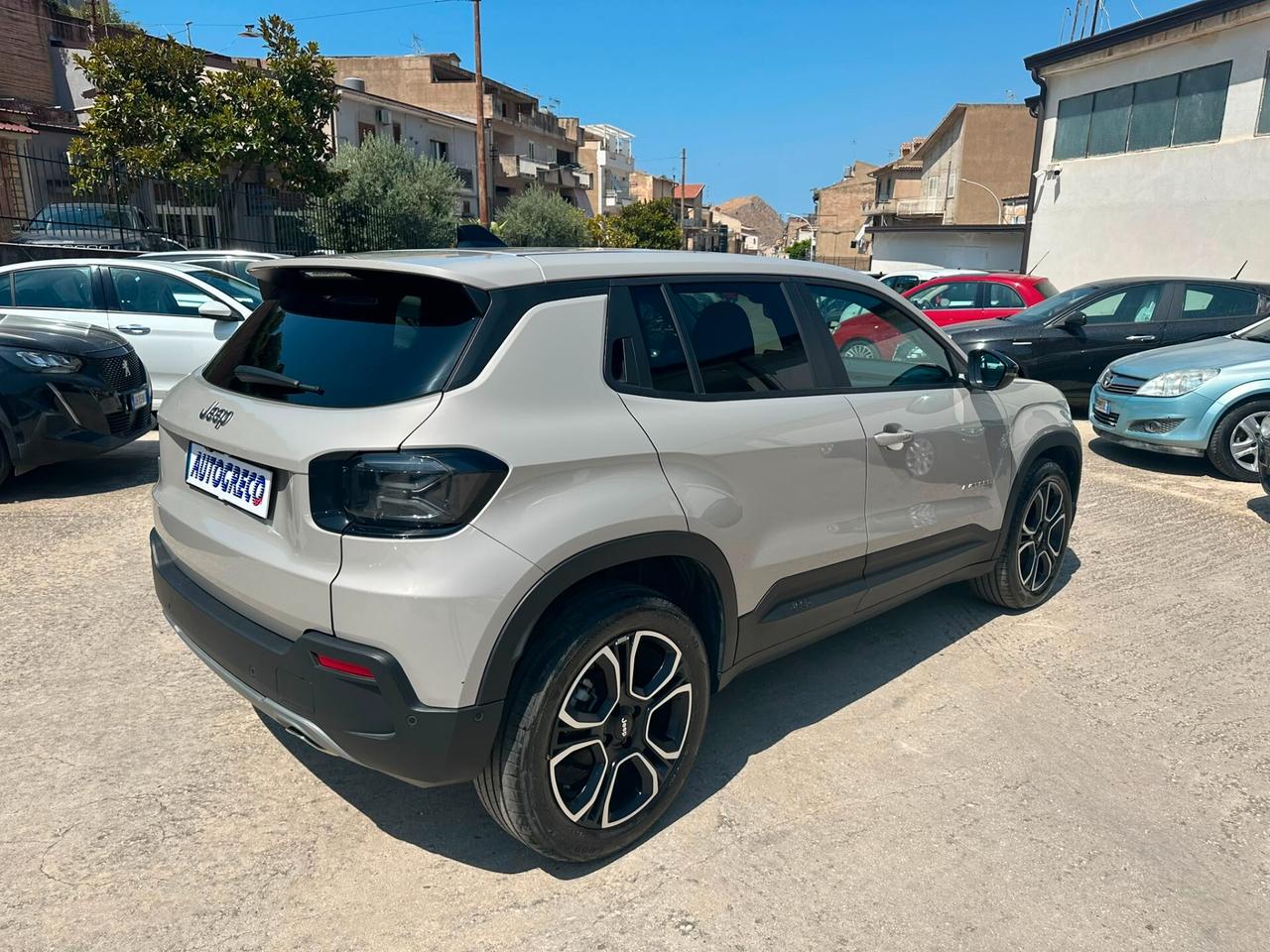 Jeep Avenger 1.2 Turbo 100 CV Summit