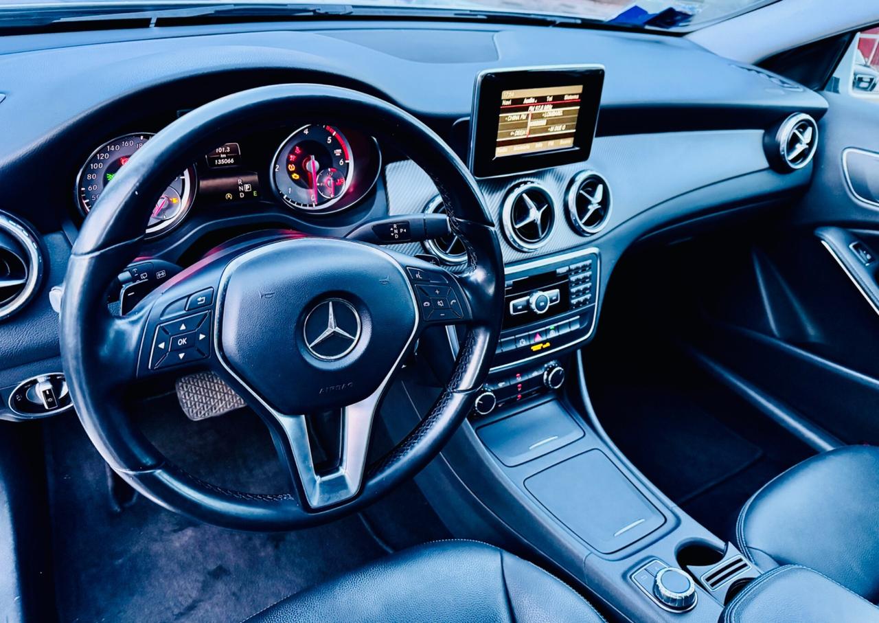 Mercedes-benz GLA 200 CDI Automatic Premium